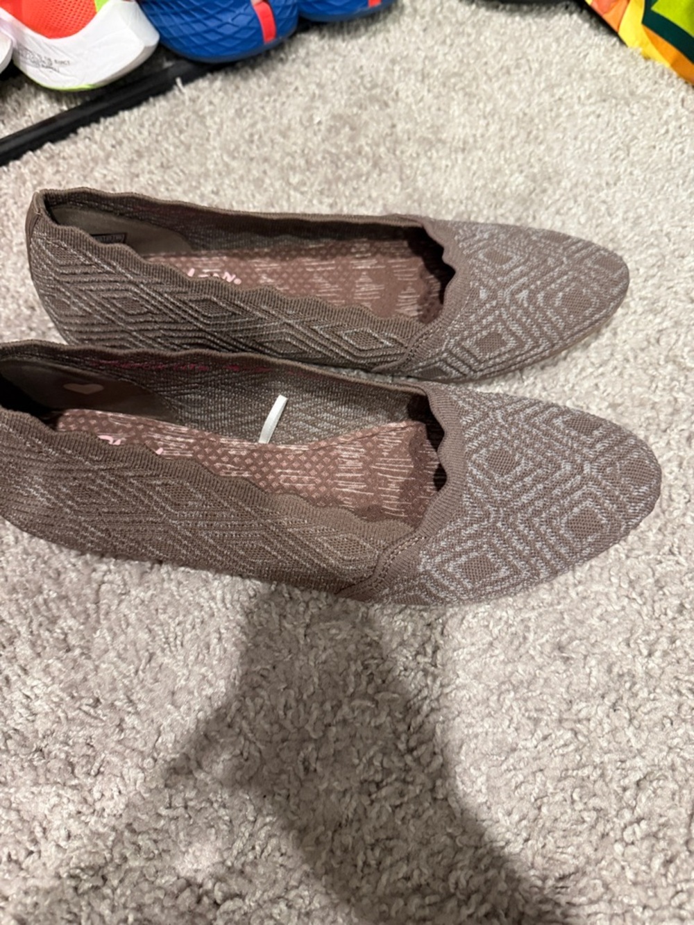 Skechers Pointed Knit Ballet Flats in Taupe
